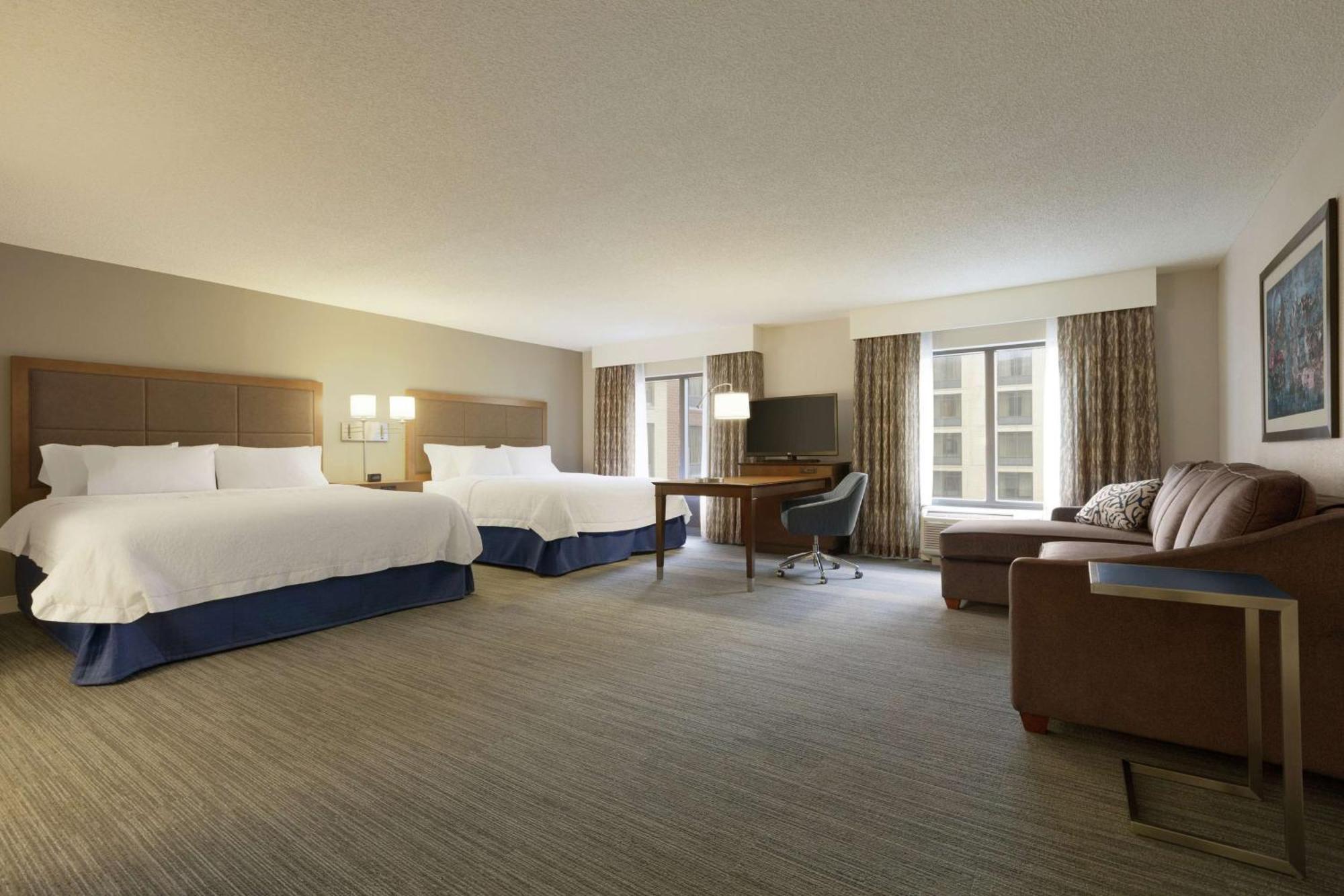 Hampton Inn & Suites Nashville-Downtown Exteriör bild